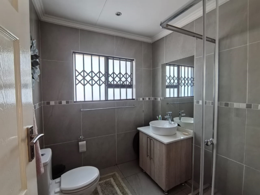 3 Bedroom Property for Sale in Bloemspruit Free State